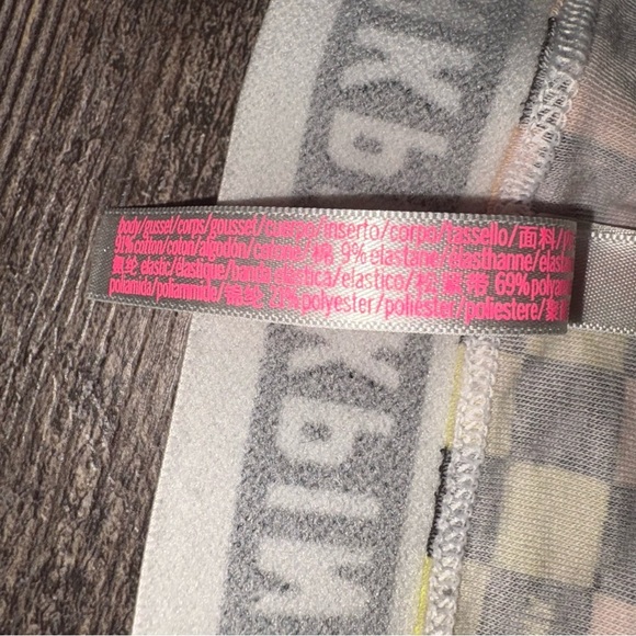 Victoria's Secret PINK Checkered Cheekster Panties Large EUC 2019 - Picture 5 of 8